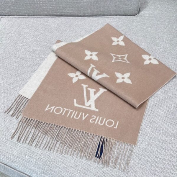 Louis Vuitton Rrykjavik Classic Cashmere Scarf Cream
