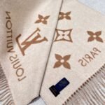 Louis Vuitton Rrykjavik Classic Cashmere Scarf Milk tea color