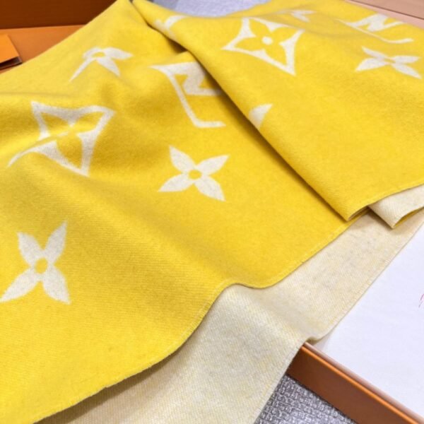Louis Vuitton Rrykjavik Classic Cashmere Scarf Yellow