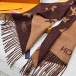 Louis Vuitton Rrykjavik Classic Cashmere Scarf Coffee