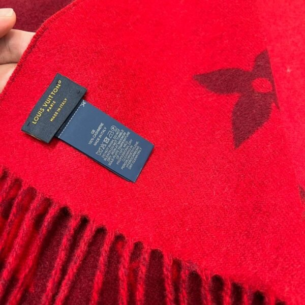 Louis Vuitton Rrykjavik Classic Cashmere Scarf Red