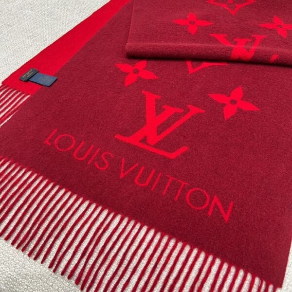 Louis Vuitton Rrykjavik Classic Cashmere Scarf Red