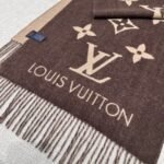 Louis Vuitton Rrykjavik Classic Cashmere Scarf Brown