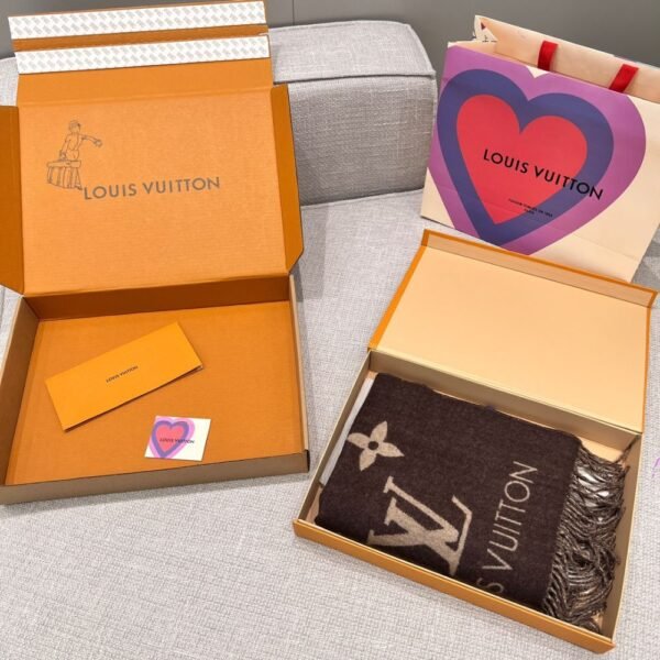 Louis Vuitton Rrykjavik Classic Cashmere Scarf Brown