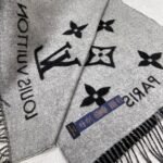 Louis Vuitton Rrykjavik Classic Cashmere Scarf Black Grey