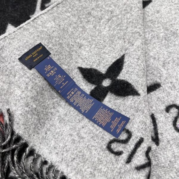 Louis Vuitton Rrykjavik Classic Cashmere Scarf Black Grey