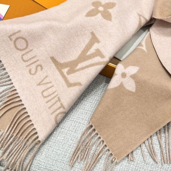 Louis Vuitton Rrykjavik Classic Cashmere Scarf