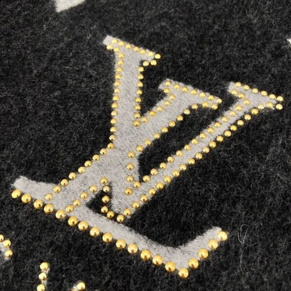 Louis Vuitton Cashmere Shawl Rivet Style