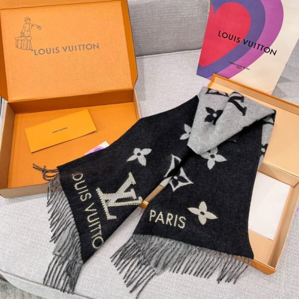 Louis Vuitton Cashmere Shawl Rivet Style