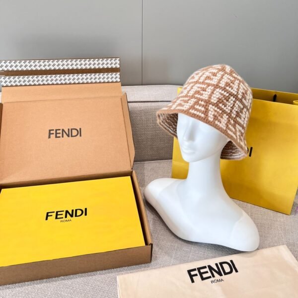 Fendi Pocket fur scarf milk tea color