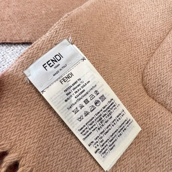 Fendi Pocket fur scarf milk tea color
