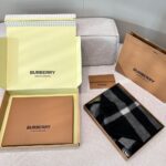 Burberry Cashmere shawl black
