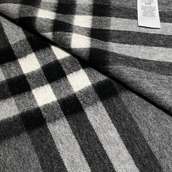 Burberry Classic Scarf Light Grey