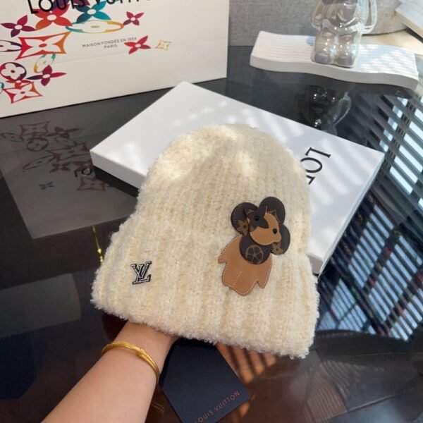 Louis Vuitton Plush knitted hat