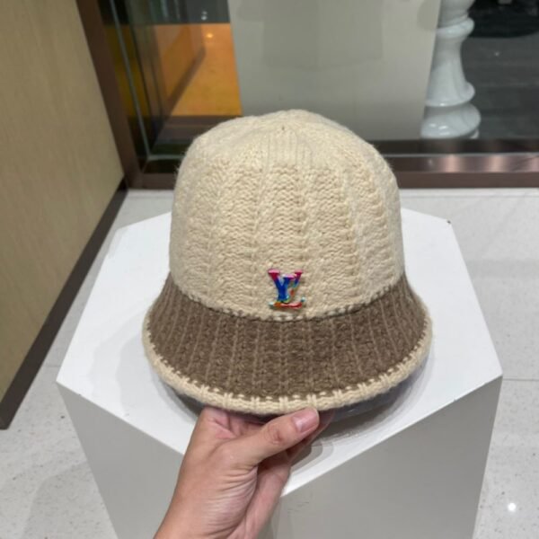Louis Vuitton Two-tone knit bucket hat