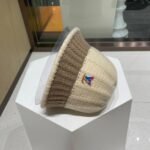 Louis Vuitton Two-tone knit bucket hat