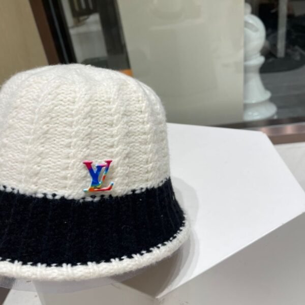 Louis Vuitton Two-tone knit bucket hat