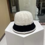 Louis Vuitton Two-tone knit bucket hat