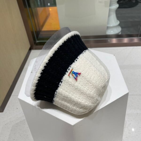 Louis Vuitton Two-tone knit bucket hat