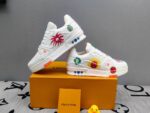 Louis Vuitton Trainer Monogram White Graffiti