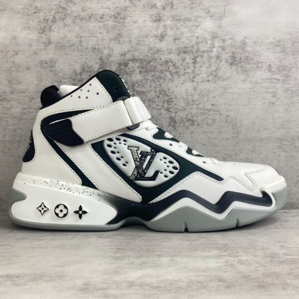 Louis Vuitton Trainer 2.0 Retro basketball shoes White Black