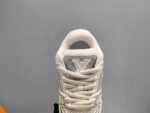 Louis Vuitton Trainer Maxi White Diamond