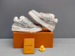 Louis Vuitton Trainer Maxi White Diamond