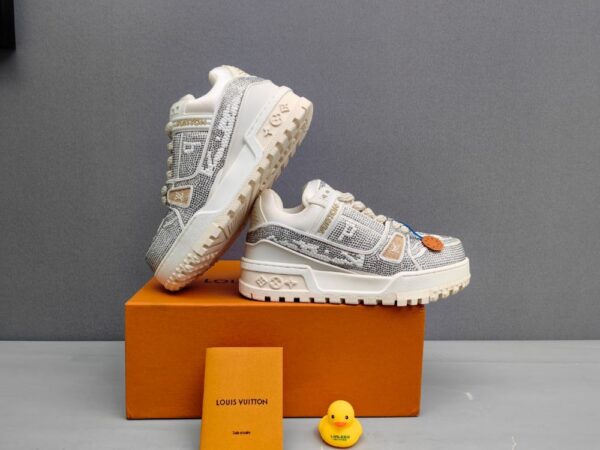 Louis Vuitton Trainer Maxi White Diamond
