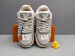 Louis Vuitton Trainer Maxi White Diamond