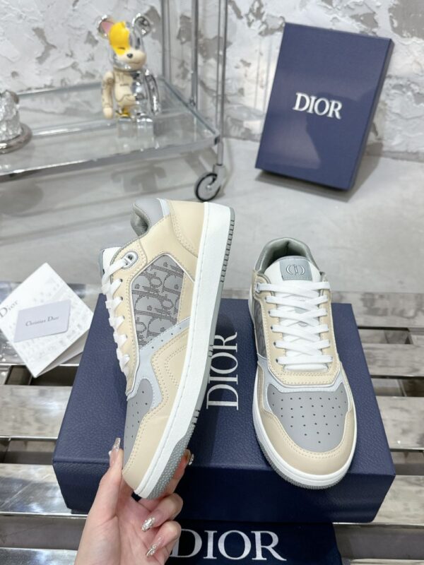 Dior  B27 Low Cream Grey