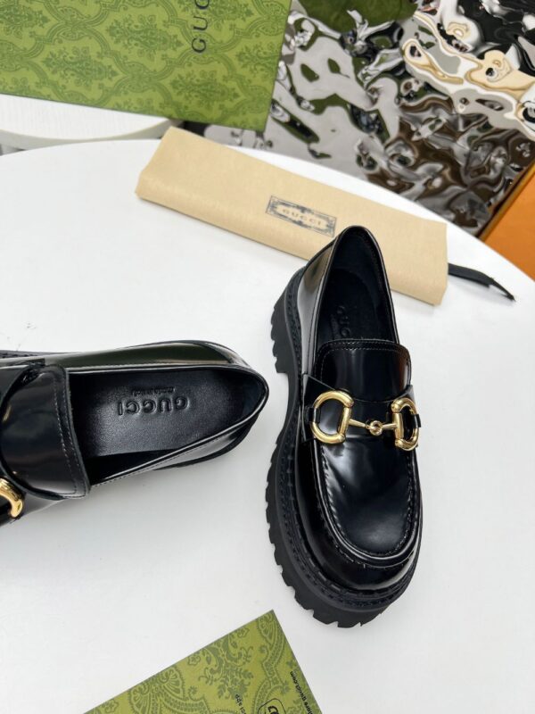 Gucci Loafer  Bright leather