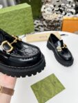 Gucci Loafer  Bright leather texture