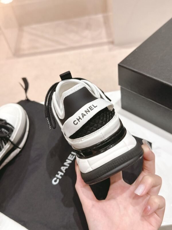 Chanel 25C White