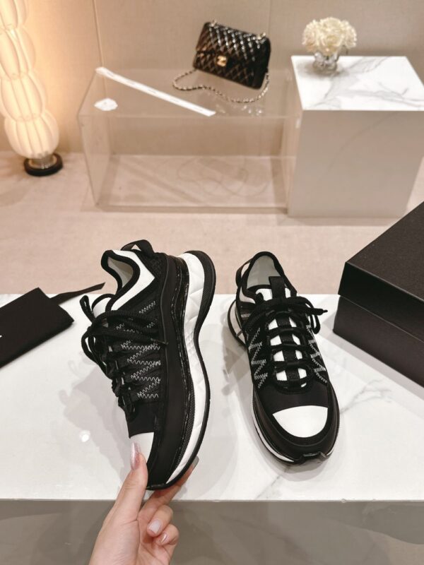 Chanel 25C Black