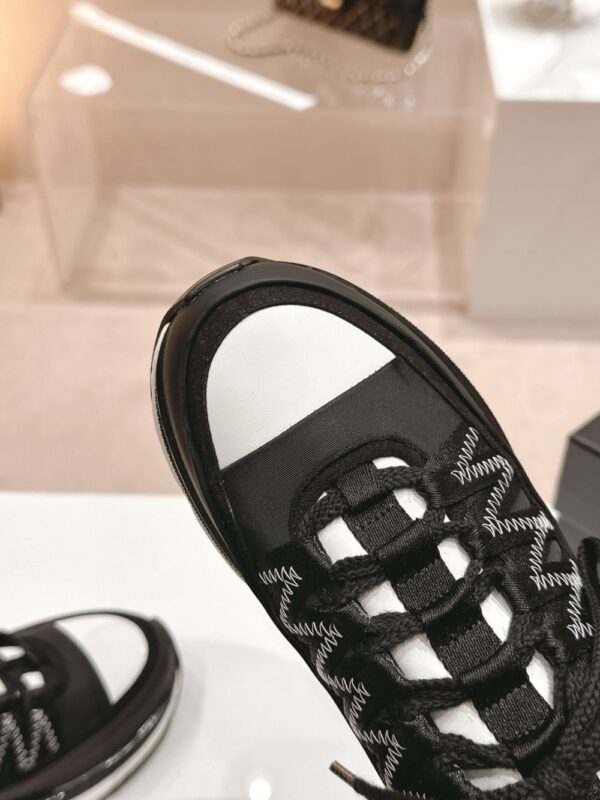 Chanel 25C Black