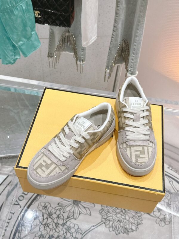 Fendi FD match Grey