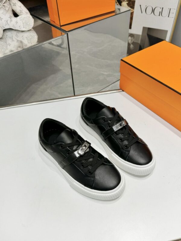 Hermes Classic Casual Skate Shoes Black