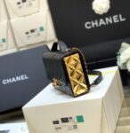 Chanel Bag AS2796 17.5x12.5x5.5cm
