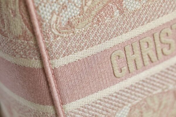 Dior Bobby Lady D-Lite Embroidered tiger pink
