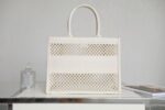 DIOR Off-white mesh fabric embroidery DR-08