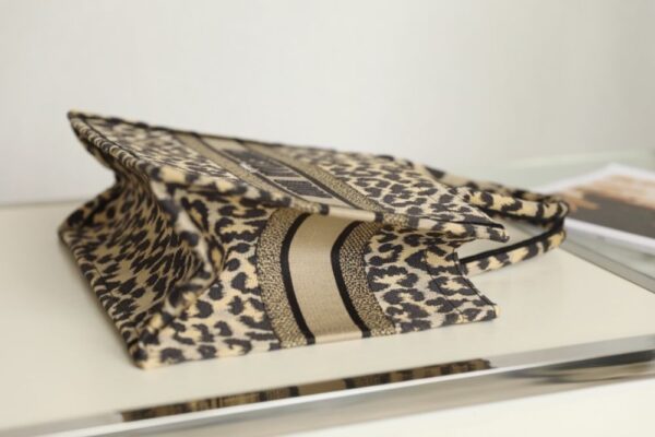 DIOR Book Tote Leopard Print Shopping Bag DR-58